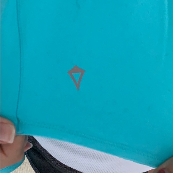 Ivivva Long Sleeve shirt - Picture 4 of 4